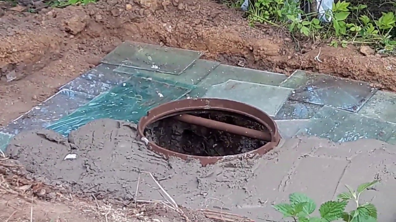 КАК БЕТОНИРОВАТЬ ПЛИТУ С ЛЮКОМ ДЛЯ КОЛОДЦА. - YouTube