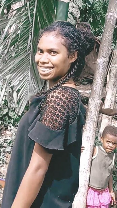 Gaya Rambut Gadis New Ireland, PNG