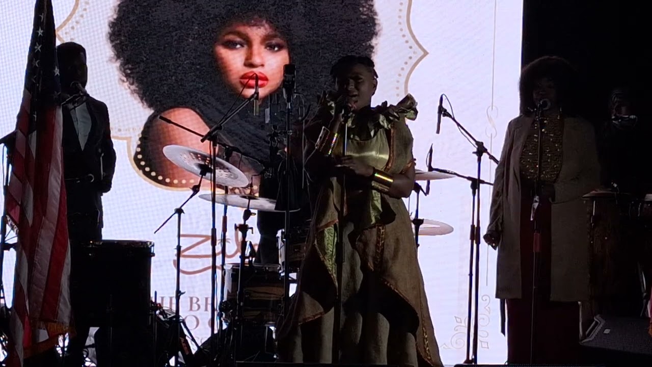 ПЕСНЯ ANNE ALERT Mian Mian ДЛЯ ВЕЛИЧЕСТВА ДАДАХА ГАНФОНА В ГОРОДЕ НОРТ-МАЙАМИ ПРЕКРАСНОЕ ИСПОЛНЕН...