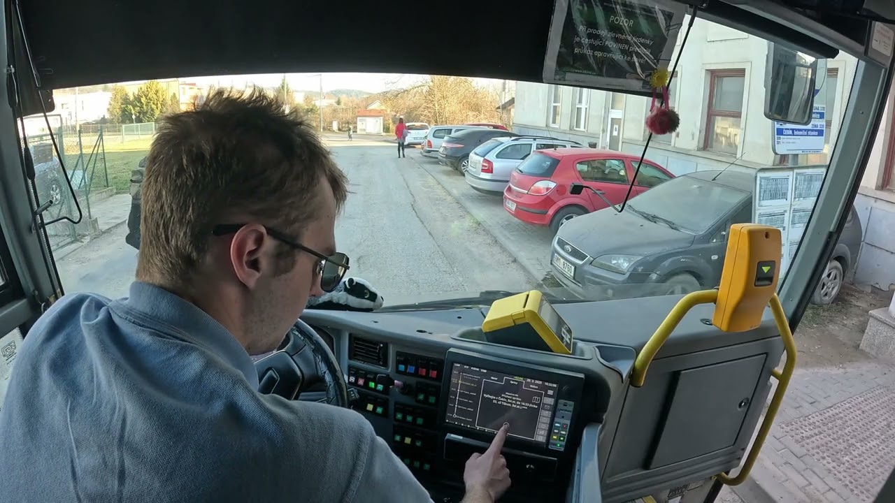 Prosluněný SOR CG 12 na lince 320, Sentice,ObÚ – Drásov, kostel [CABVIEW]