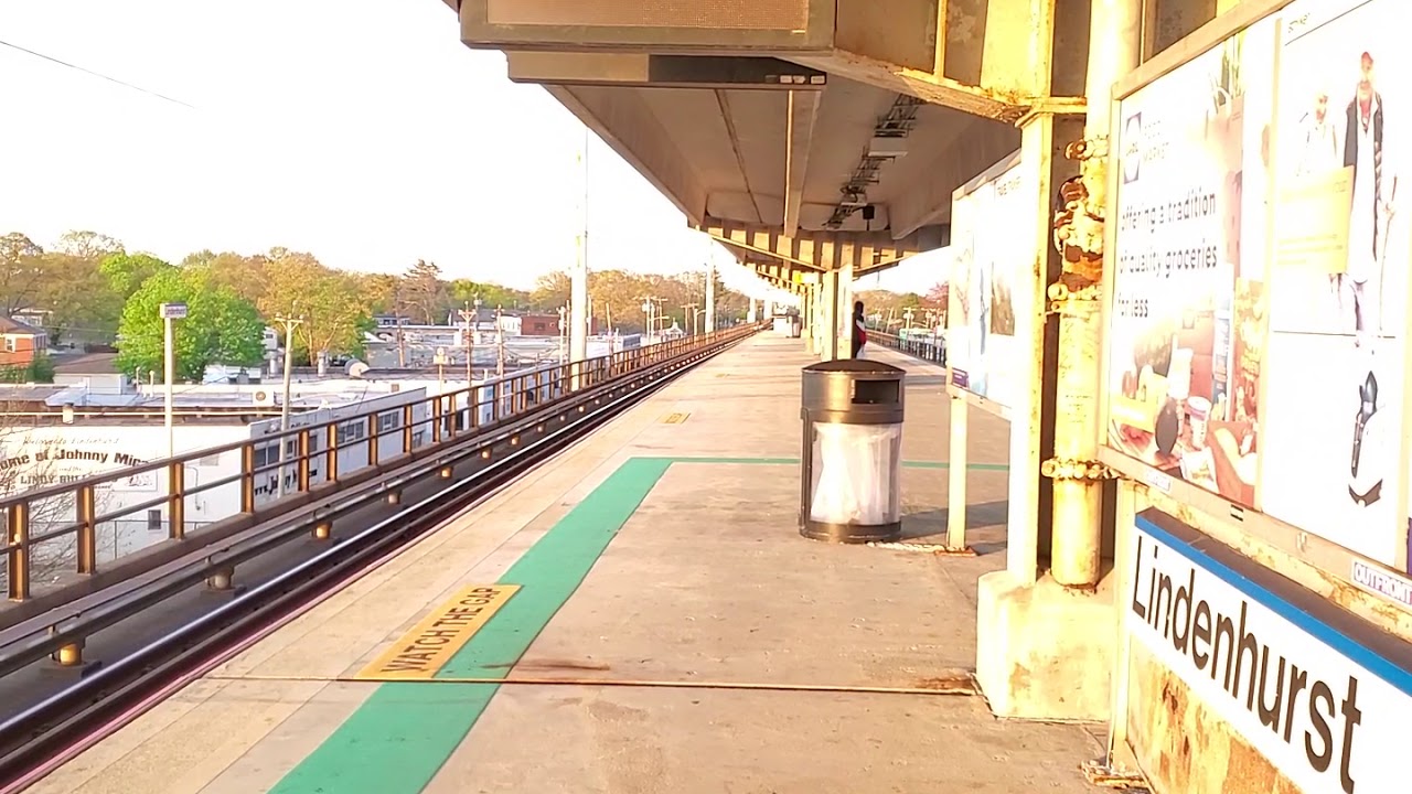 lirr-m7s-7085-7023-on-the-7-27pm-to-penn-station-arriving-at