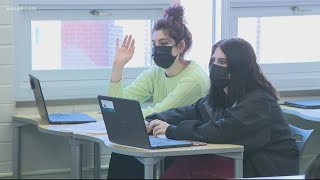 Northern Virginia classroom examines current events in Ukraine with students