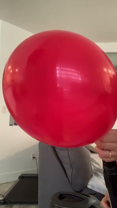 Download lagu Inflate balloons using vacuum cleaner