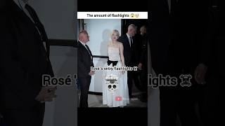 Rosé 's amount of flashlight is unhealthy 😱🤯 #rosé #fypviralシ #ytshorts #blink @roses_are_rosie