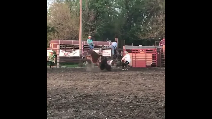 Cole Kraft riding Grandpa F.B.I bucking bulls