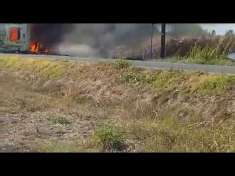 Schianto sulla provinciale tra Pontecurone e Castelnuovo, camion in fiamme