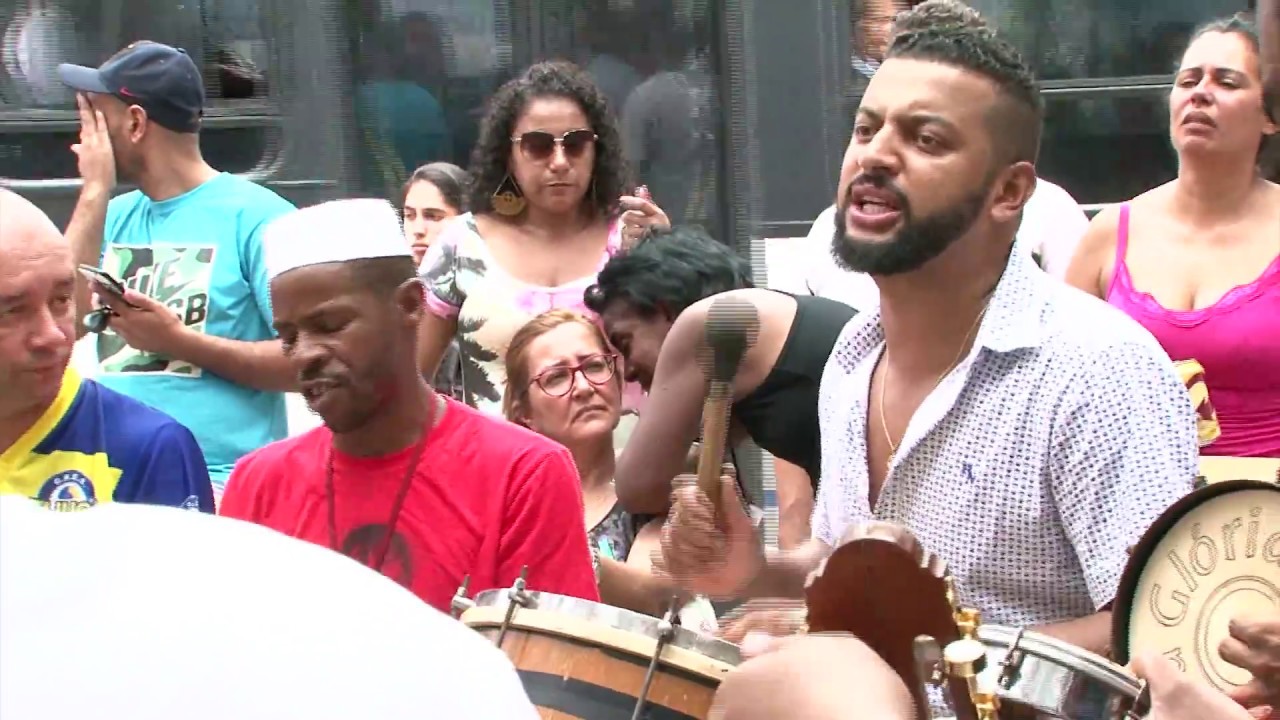 Calçadão do Samba - Glória ao Samba (Ao Vivo no CCJ)