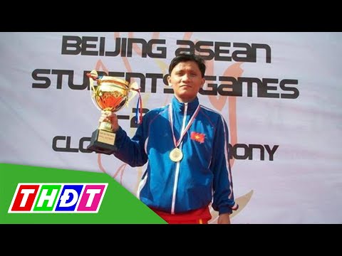 Video Giảng viên Trường đại học Tôn Đức Thắng bị công an... - YouTube