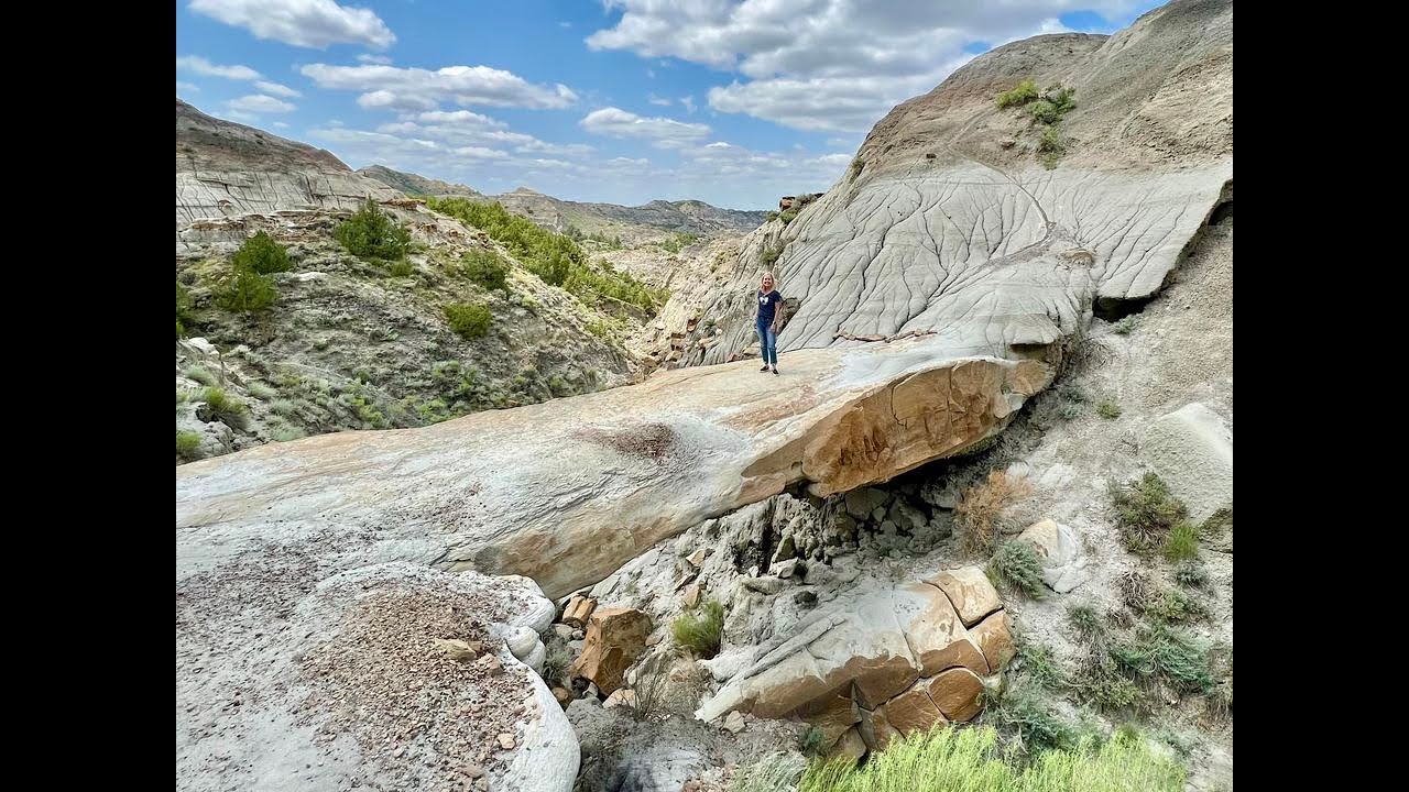 Watch Road Trippin' to Makoshika State Park - YouTube