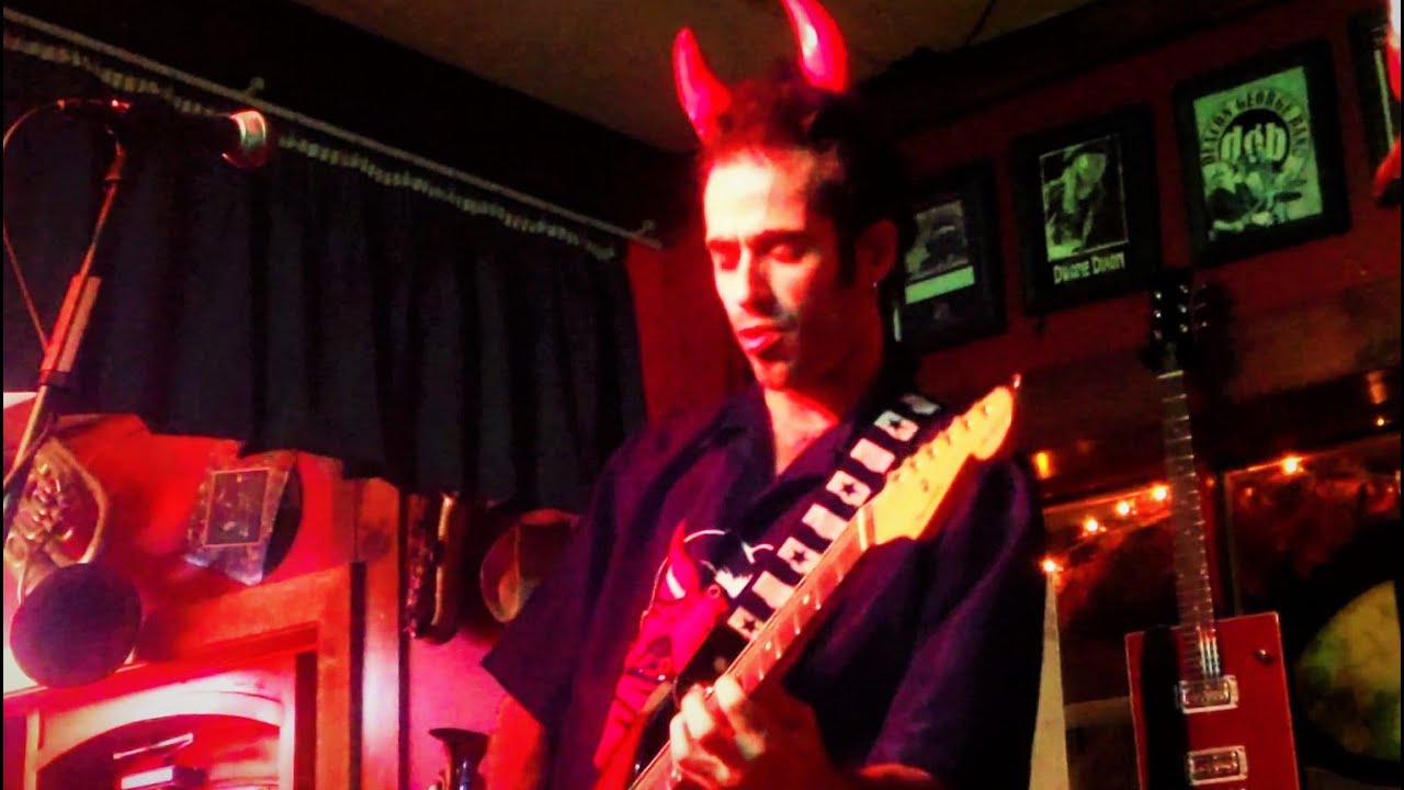 Watch Jo Hell | Just a Teeny Weeny Bit | Smoke meat Pete 2015 on YouTube Watch Jo Hell | Just a Teeny Weeny Bit | Smoke meat Pete 2015 on YouTube