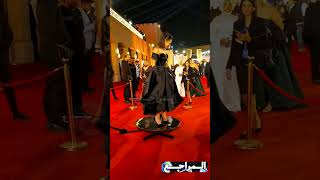 لقاء الخميسي تتألق بفستان اسود على السجادة الحمراء فى مهرجان القاهرة السينمائي 2022