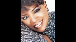 Video thumbnail of "Gloria Gaynor ‎– Love Is Just A Heartbeat Away (1995)"