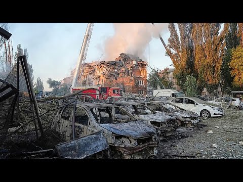 Число жертв российских ударов по Киеву выросло до 18, среди них дети