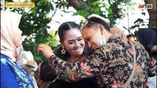 SUSY ARZETTY NAKAL MANING VERSI LIVE SHOW NMS SINGARAJA KETIMPAL IM 2022