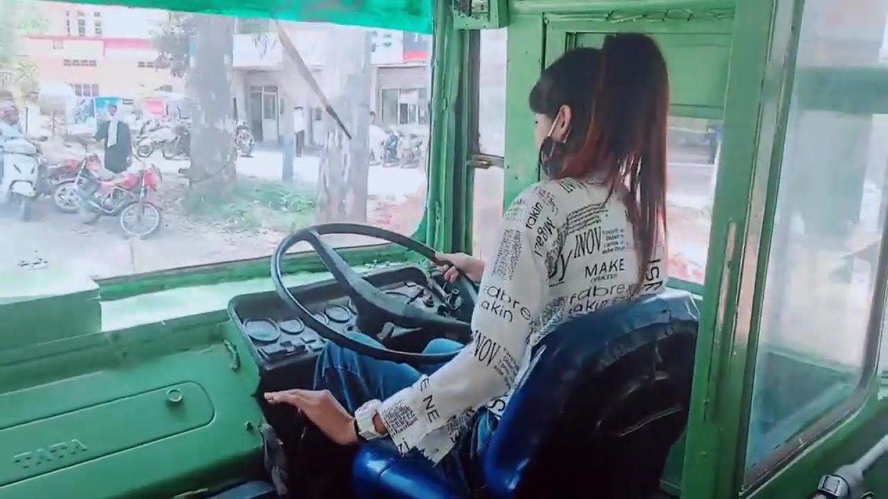 Download First woman driver of HRTC Hamirpur depot - Nancy Katnouria | Training videos