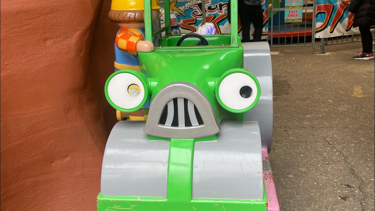 Bob the builder roley kiddie ride by Jolly Roger (fail) - YouTube