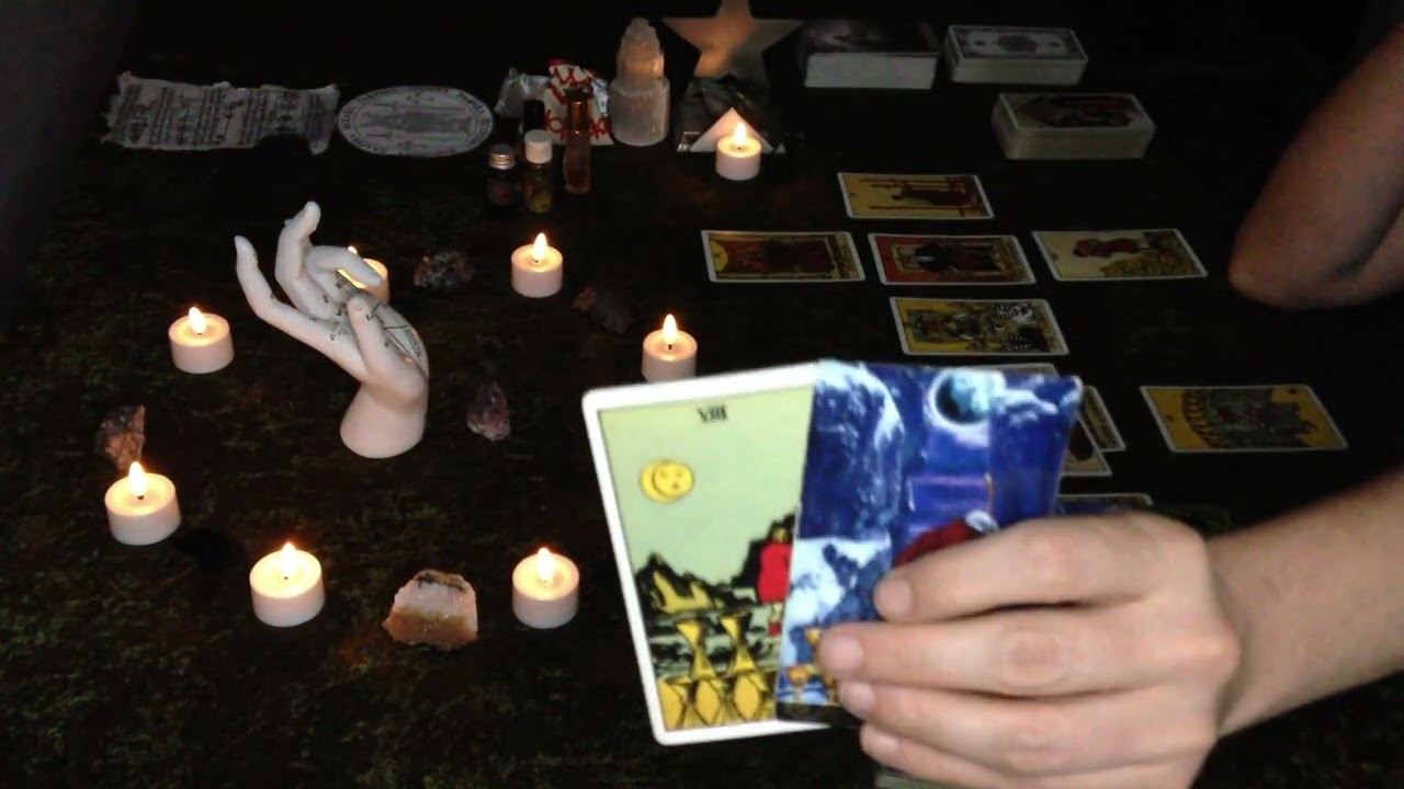 Лев, середина августа. «Карма! Они плачут, сожалеют и бьются головой о стену, потеряв тебя.