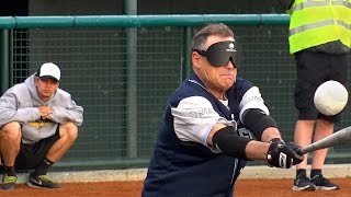 Non-seeing and seeing both play beep baseball screenshot 4