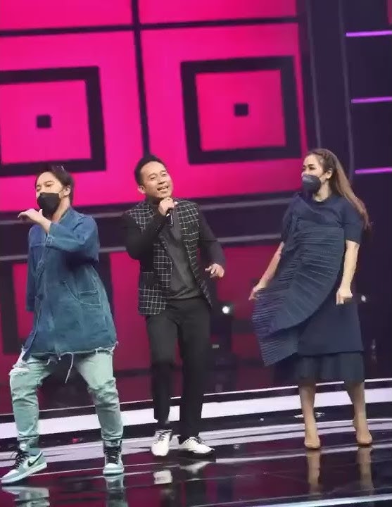 Trio artis Deny, Vega, Danang lagi goyang bang jali