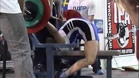 TMW - How to Benchpress to Build Muscle @hodgetwins