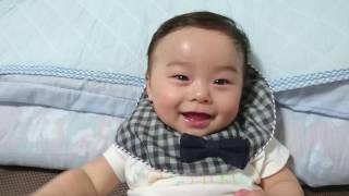 赤ちゃんの笑顔