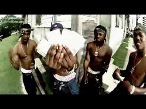 Guarda The Hot Boys - We On Fire (HQ) + Lyrics [OFFICIAL MUSIC VIDEO] su YouTube