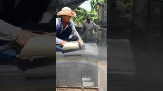Mài mặt đá thủ công