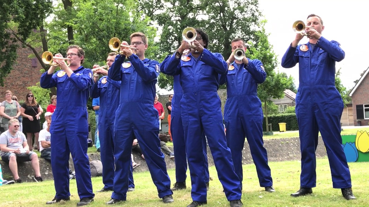 Dweilorkest De Menaemer Feintsjes