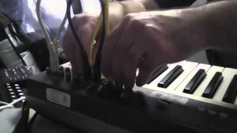 CBMods Circuit Bent Yamaha PS-25 Synthesizer Synth Keyboard (Patch Bay Mod)