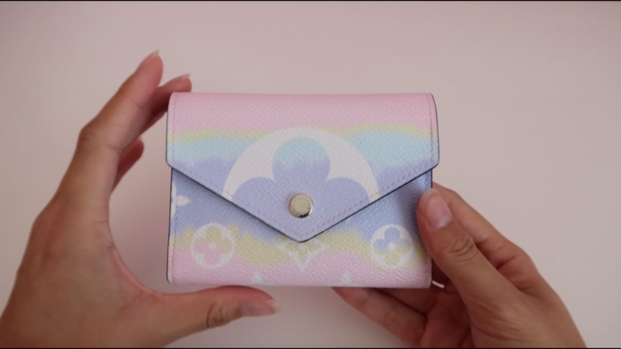 Products By Louis Vuitton: Lv Escale Zoe Wallet