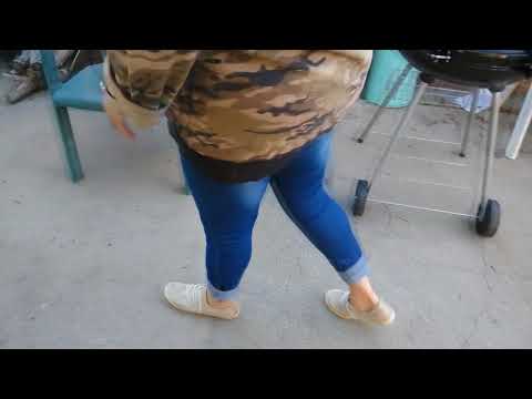 Mari G sitting on chips & Farting