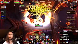 Asmongold SOLOing an entire dungeon while everyone is dead screenshot 3