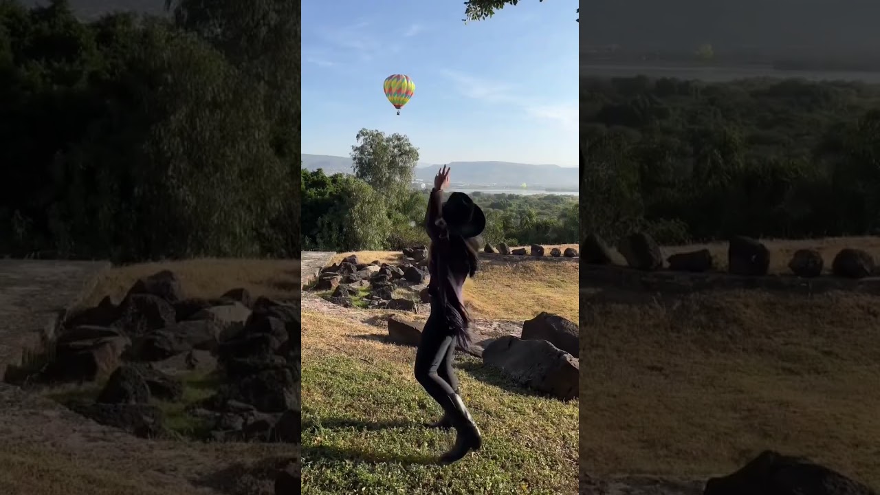 FIG León Guanajuato 2022, hot air balloon festival in cowgirl western style, vaquerita