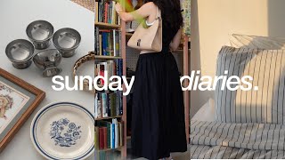 sunday diaries in toronto | cozy morning, solo date, vintage thrift haul, + mini reset