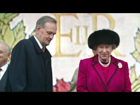 Former prime minister Jean Chretien shares his final conversation with Queen