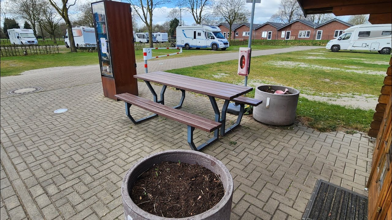 Stellplatz in Rees, Wohnmobilstellplatz Ebentalstraße in Rees in der Nähe vom Rhein, 46 Stellplätze