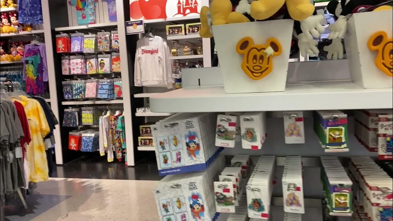 Disney Store PinVenture in Woodburn, Oregon YouTube