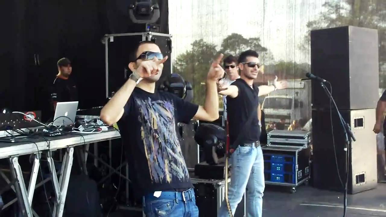 Sesto Sento-Lift Me Up (PLAYGROUND PORTO ALEGRE 20/11/2010)