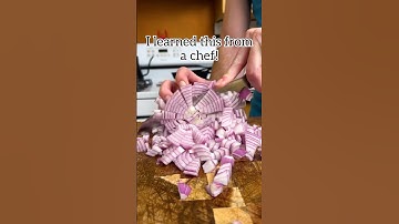 Easy and effortless way to chop an onion like a pro! #chef #mealprep #freshfood #onion