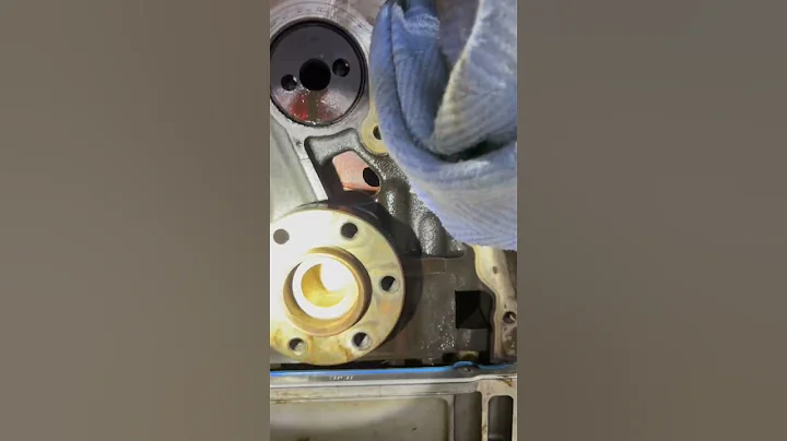 Tech Tip: LS Engine Pilot bearing/bushing removal. #shorts #ls #pilot #bushing #bearing #tool #short