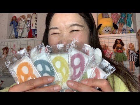 【ASMR】eating sound?ファンからのプレゼント食べてみた?東京駅限定グミッツェルは美味しくてかわいい❤️ショコラひよ子上品な甘さ！introducing gift from fans