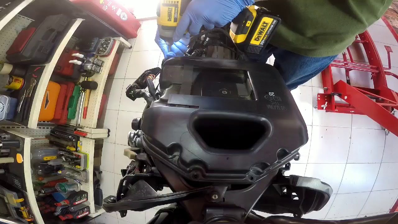 💀✌🏼🧰 Yamaha MT09 limpieza y/o cambio filtro de aire