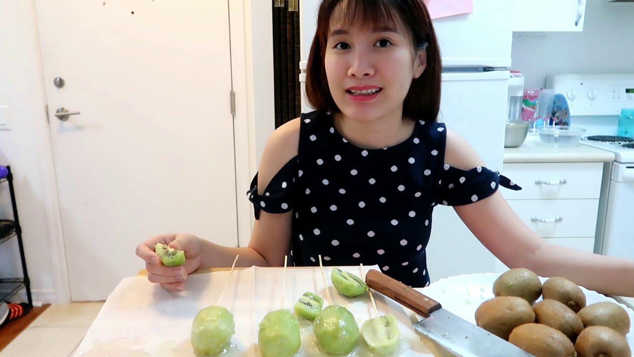 Vlog 19: KẸO Hồ Lô KIWI- Có nên DẠY CON song song 2 NGÔN NGỮ - YouTube