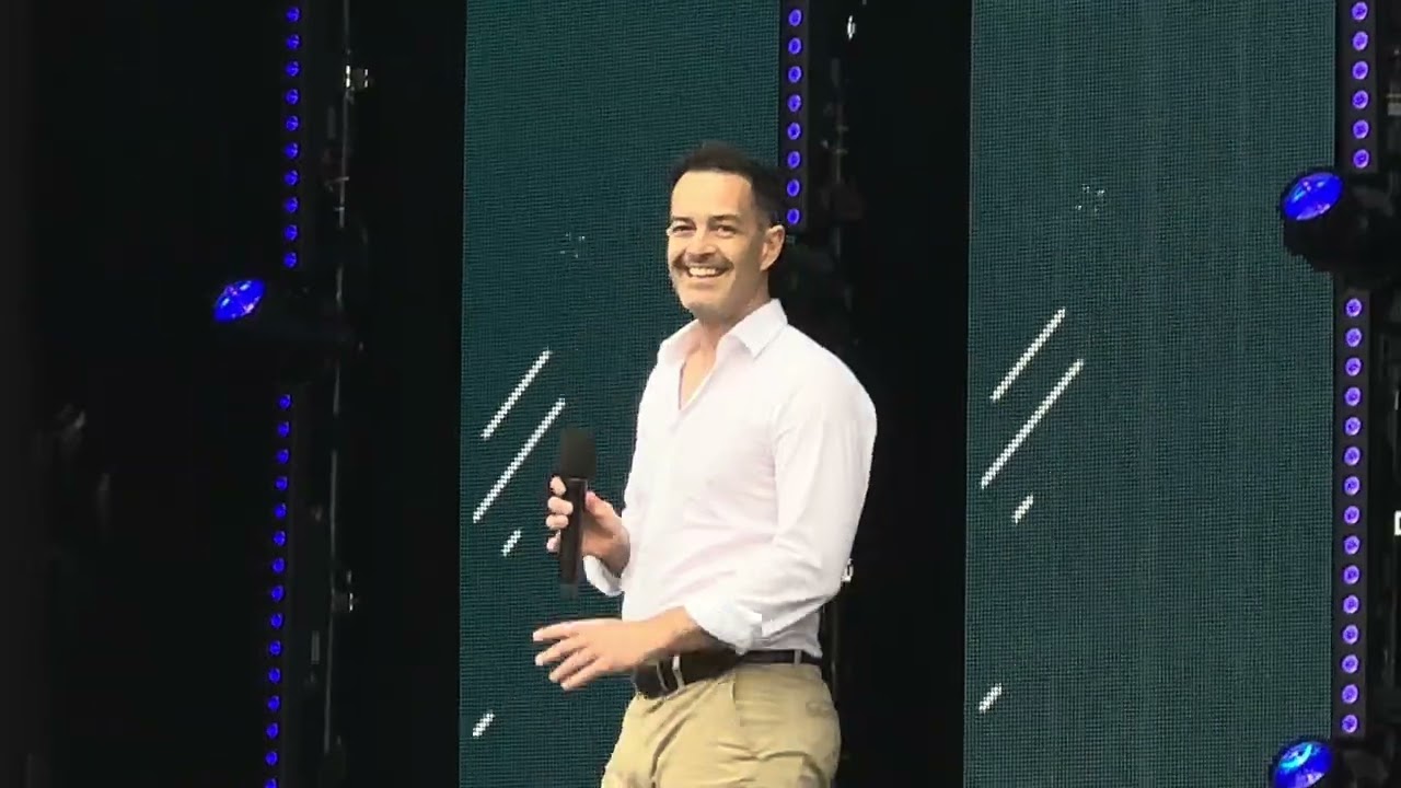 Lee Mead-Dancing Through Life (from “Wicked”) @ West End Live, 22nd June 2025