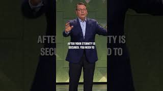 VESSEL OF HONOR - ALL THINGS NEW - CHRIS HODGES
This message clip was from Week 2 of the All Things New Series at Church of the Highlands. Check out the full message at https://youtu.be/pqIQSHct-YQ. VESSEL OF HONOR - ALL THINGS NEW - CHRIS HODGES