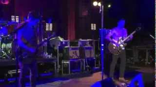 Video voorbeeld van "Kings Of Leon - Beautiful War (BBC Radio 1 Live Lounge 10/09/2013)"