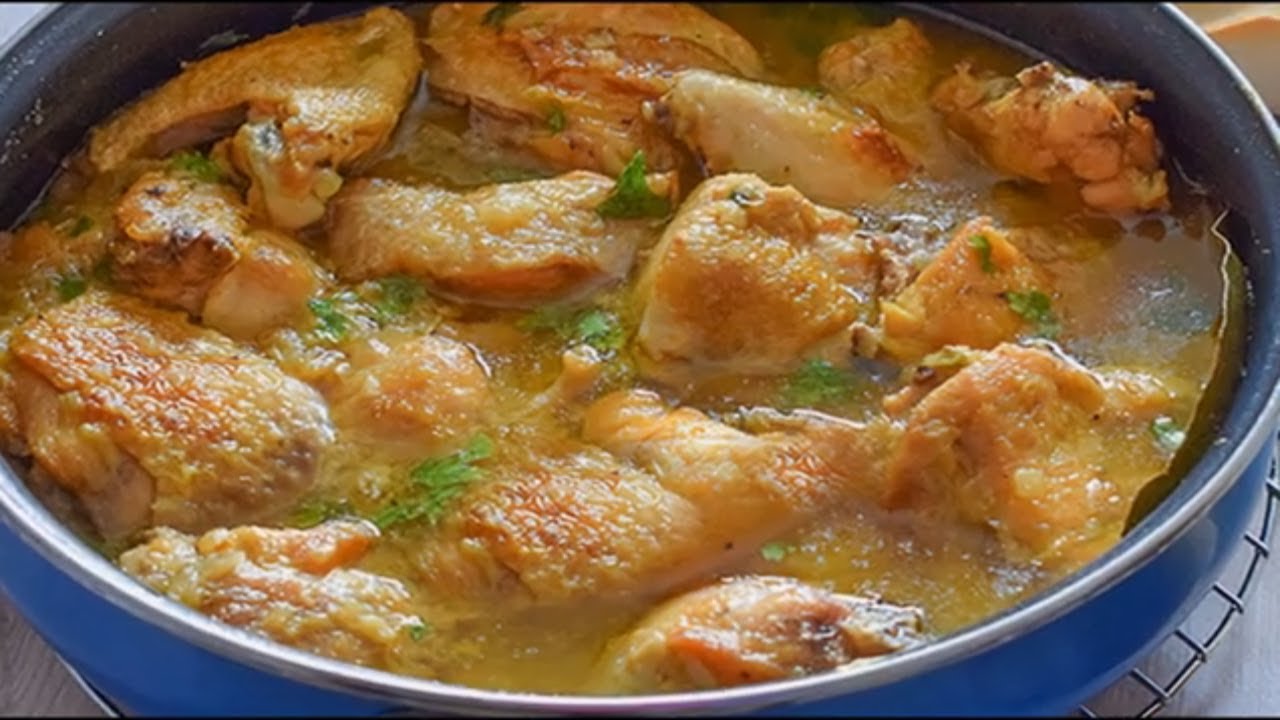 POLLO EN SALSA, ¡prepara el pan para mojar!