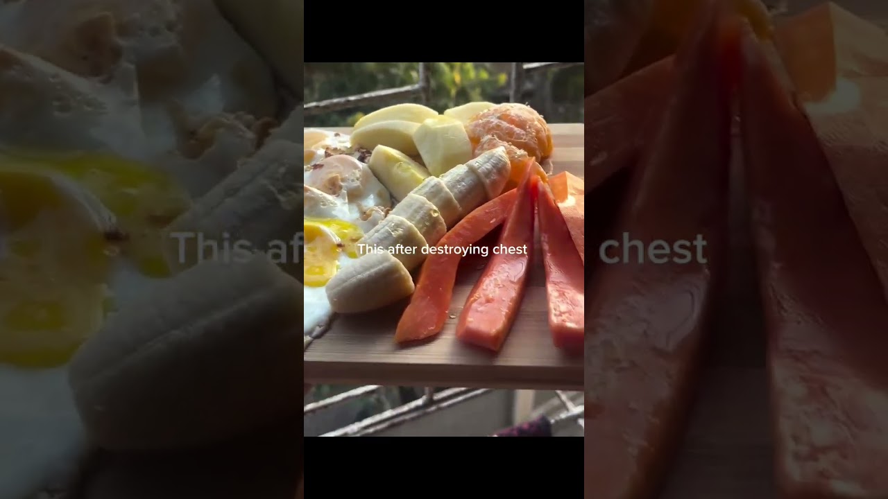 Chicken + Fruits: Chest Pump Recovery Hack! 💪🍗🥑 