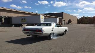 1971 Chrysler New Yorker burnout