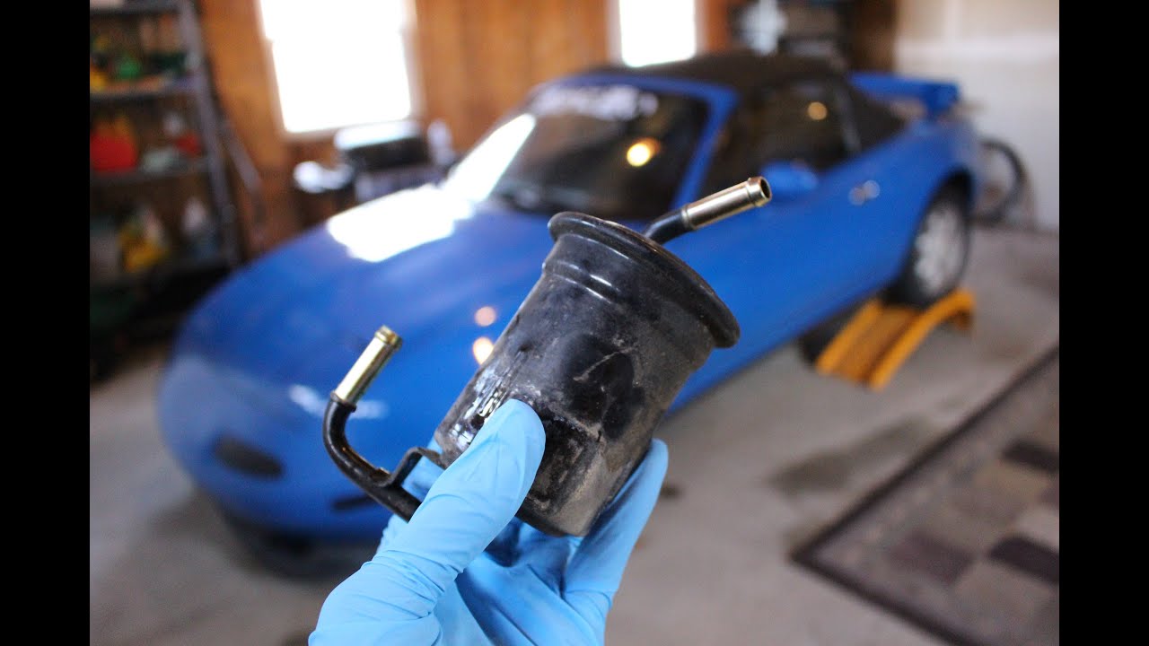 HOW TO CHANGE NA MIATA FUEL FILTER! YouTube
